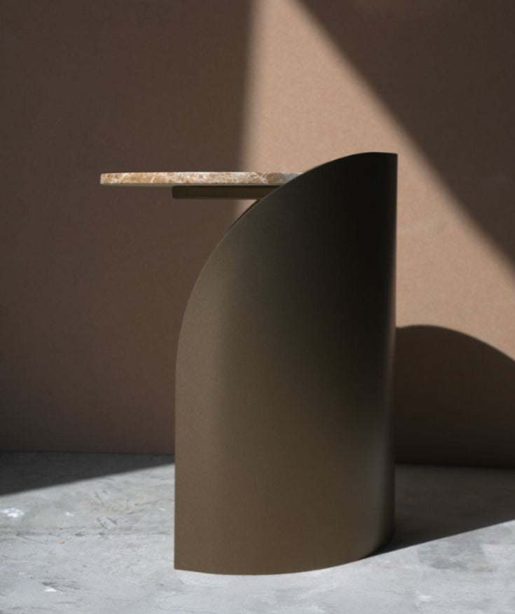 Minosé Arcus Marble Side Table