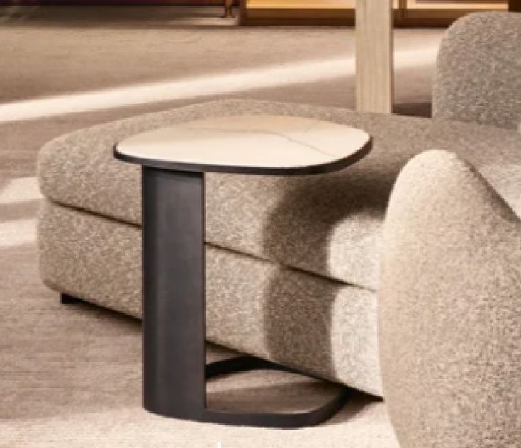 Minosé Eclipse Marble Side Table