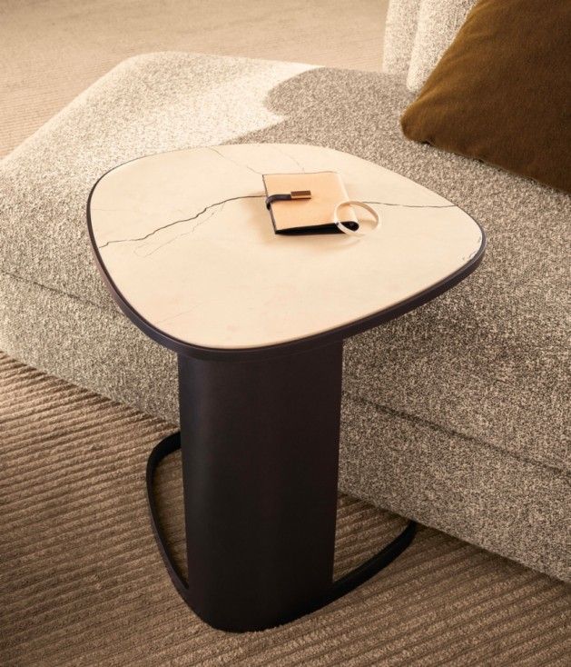 Minosé Eclipse Marble Side Table